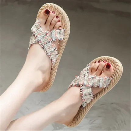Size:5-8.5 Women Fashion Straw Woven Flat Slippers