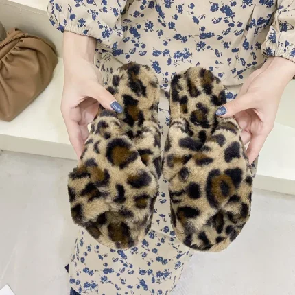 Size:5-12 Women Fashion Color Blocking Plush Slippers - Image 8