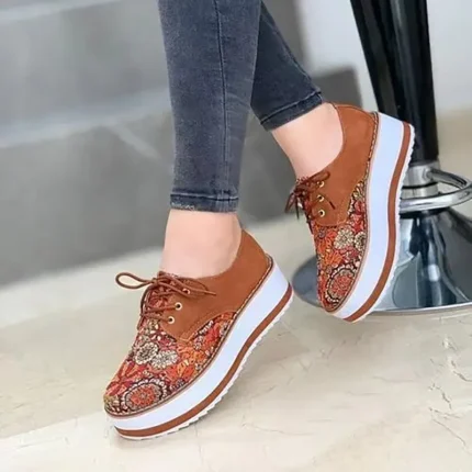Size:4.5-11 Women Bigger Sizes Retro Flower Pattern Design Loafers - Image 6