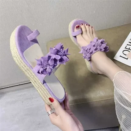Size:4.5-11 Women Flower Decorative Platform Beach Slippers